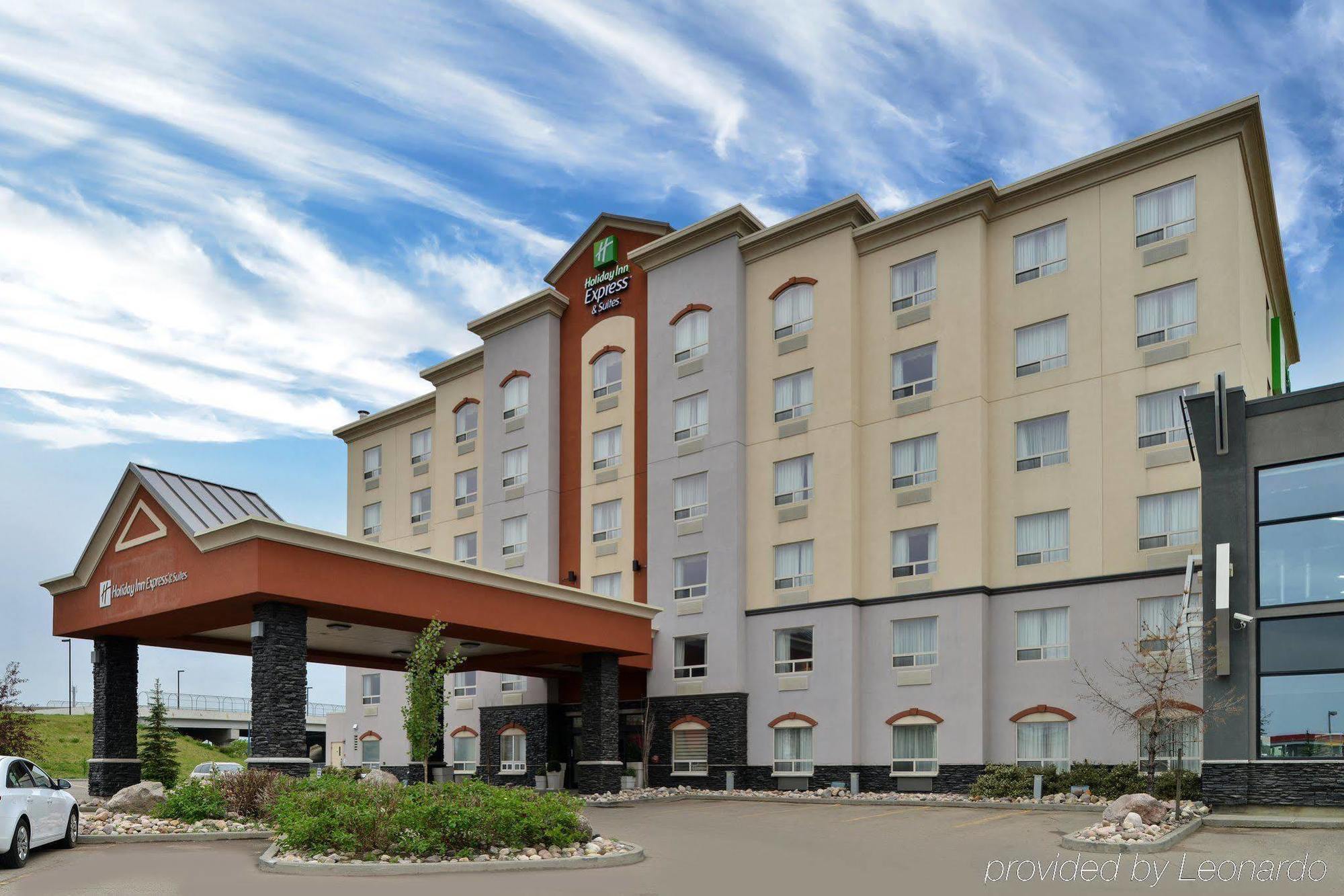 Holiday Inn Express Edmonton North By Ihg Exterior foto