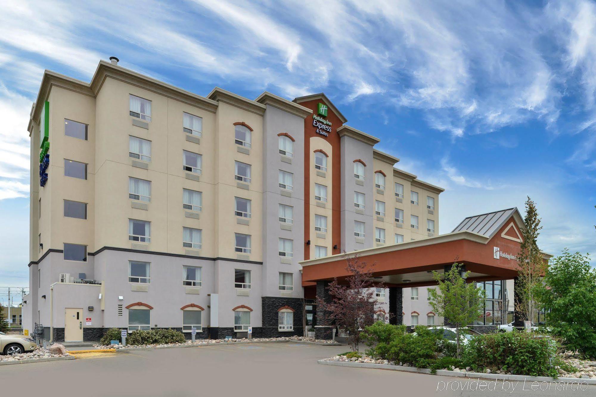 Holiday Inn Express Edmonton North By Ihg Exterior foto